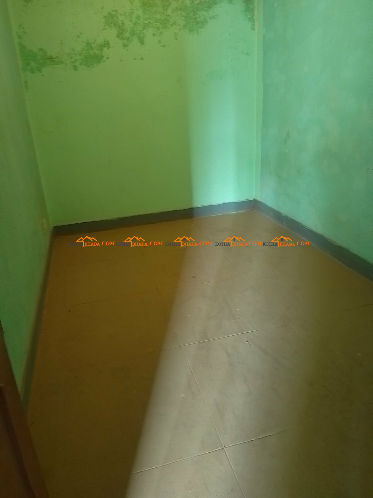Affordable 5 rooms flat in Bhaisepati, with car parking available for rent